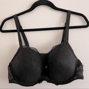 Victoria’s Secret black lace dream angels 40C push up padded bra